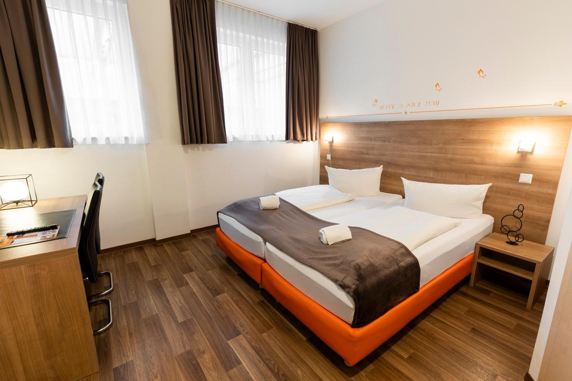 Orange Hotel Und Apartments Neu-Ulm Dış mekan fotoğraf