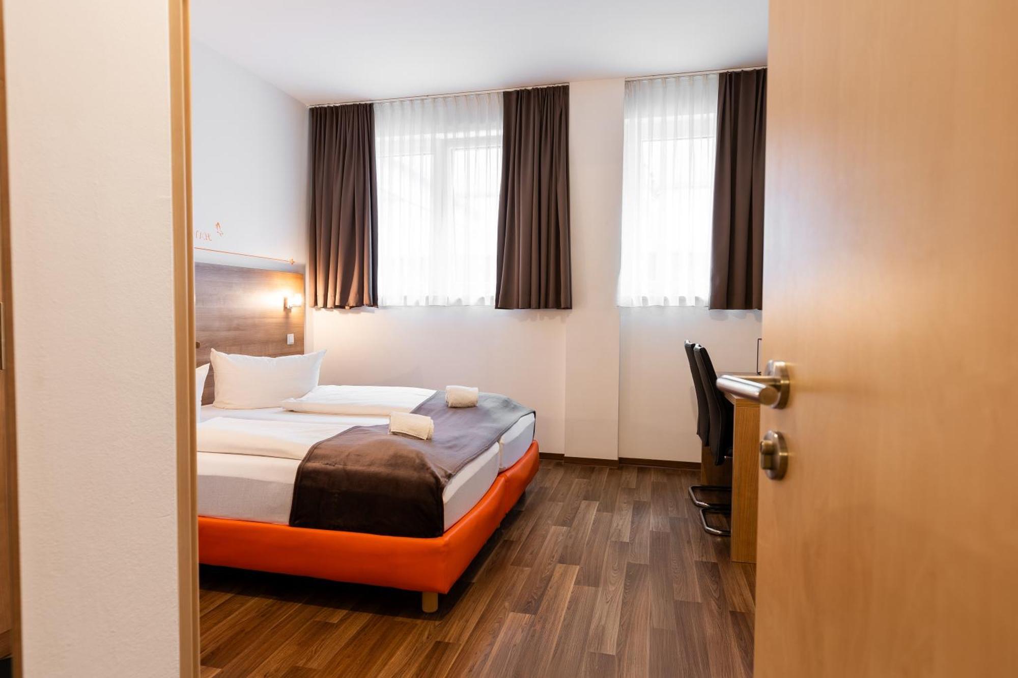 Orange Hotel Und Apartments Neu-Ulm Dış mekan fotoğraf
