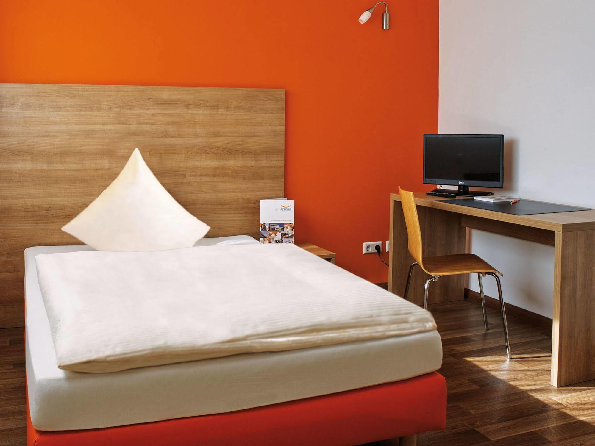 Orange Hotel Und Apartments Neu-Ulm Dış mekan fotoğraf